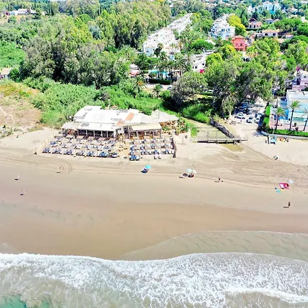 شقة Beachfront Penthouse With Pool Access